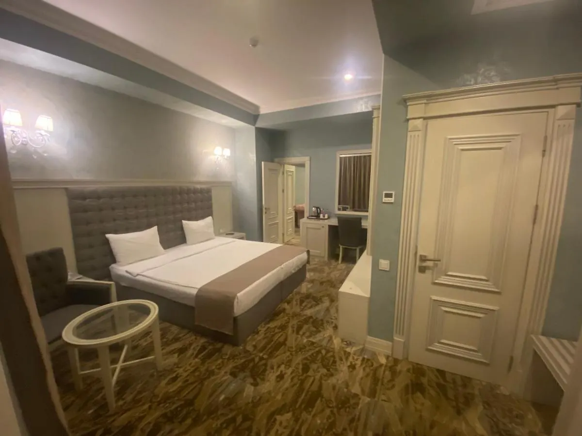Emerald Suite Hotel Baku