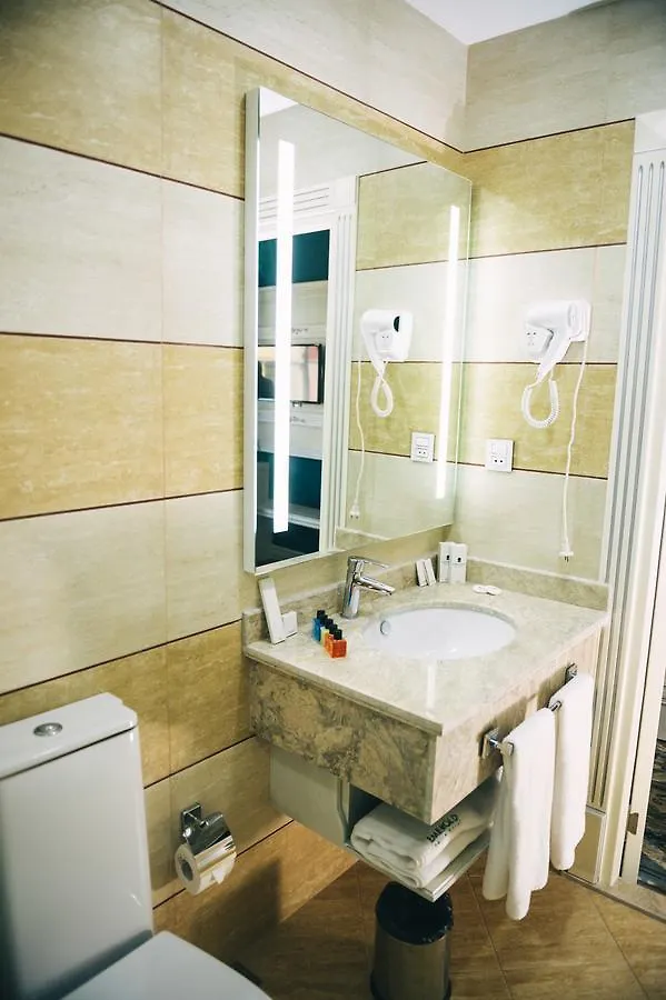 Emerald Suite Hotel Baku