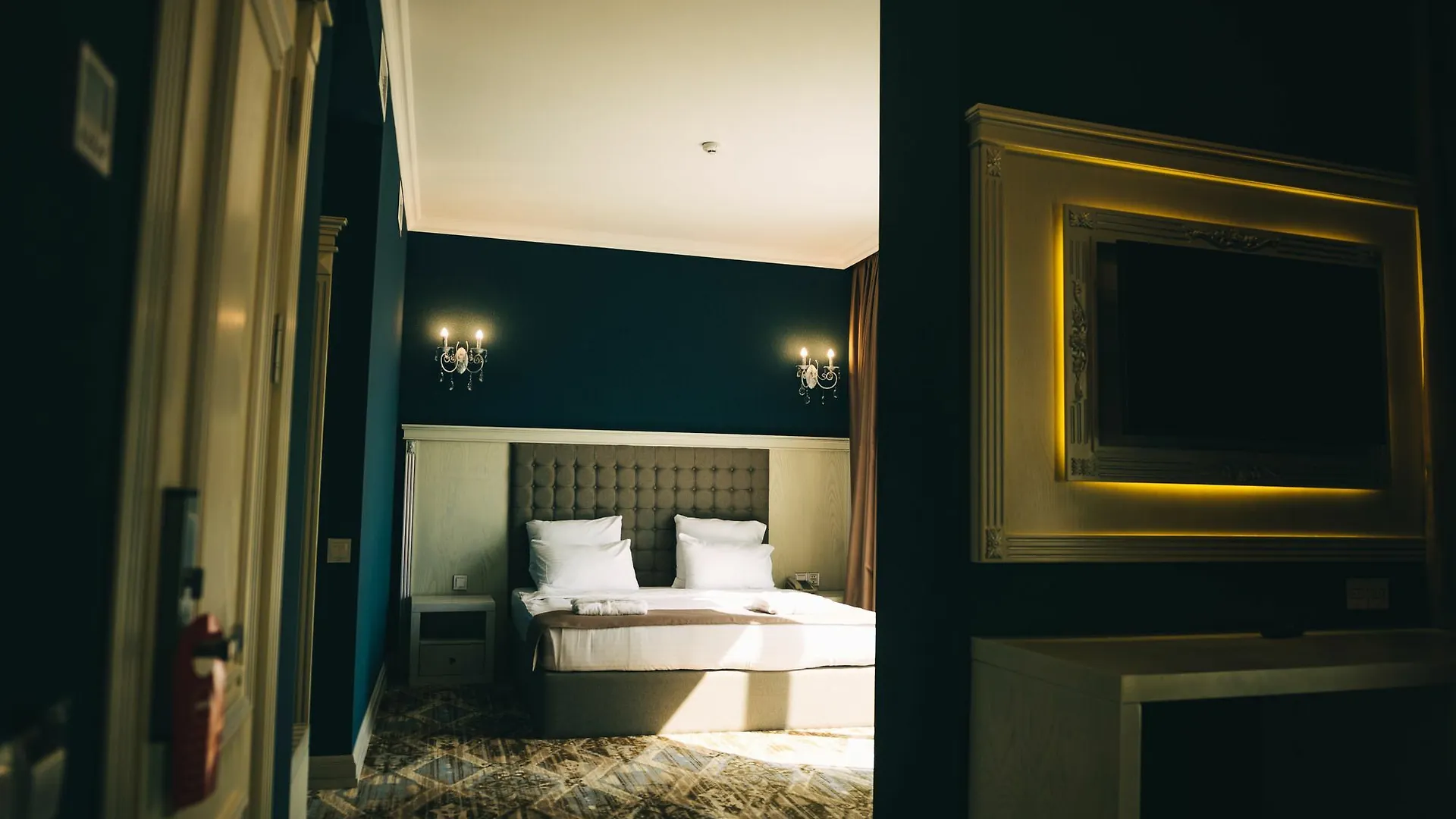 Emerald Suite Hotel Baku